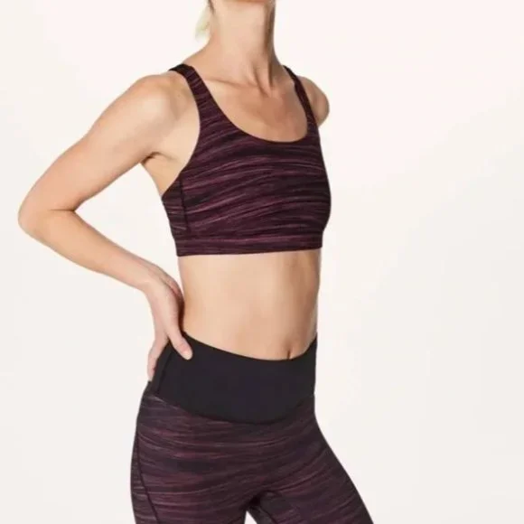 Lululemon Low Tide Blush Berry Black Energy Cross Strap Sports Bra size 4 - Picture 3 of 8